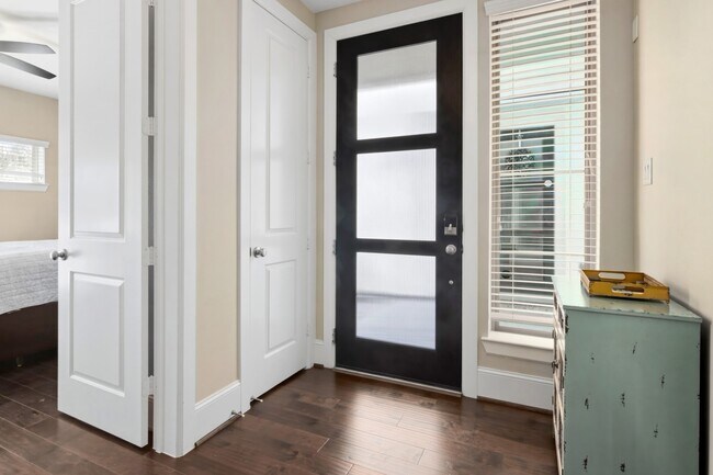 Building Photo - 419 T C Jester Blvd