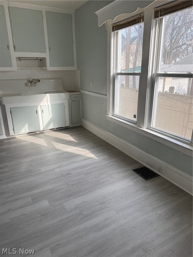 Building Photo - 3704 Walton Ave