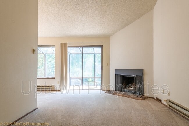 Building Photo - 254 Cervantes Cir