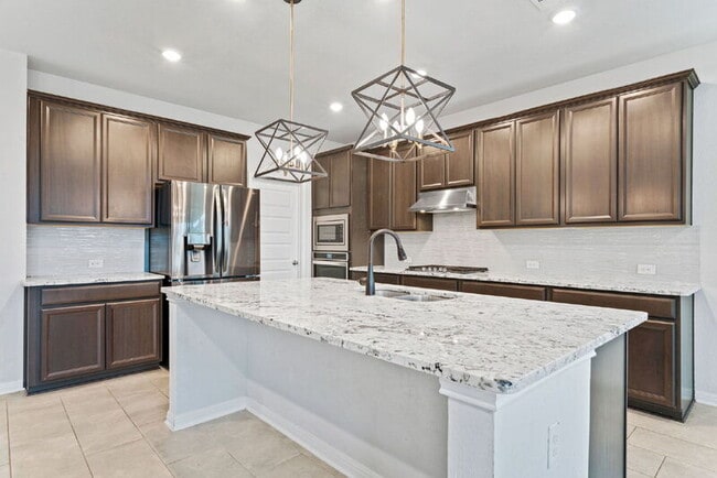 Building Photo - 19322 Amore Bluff