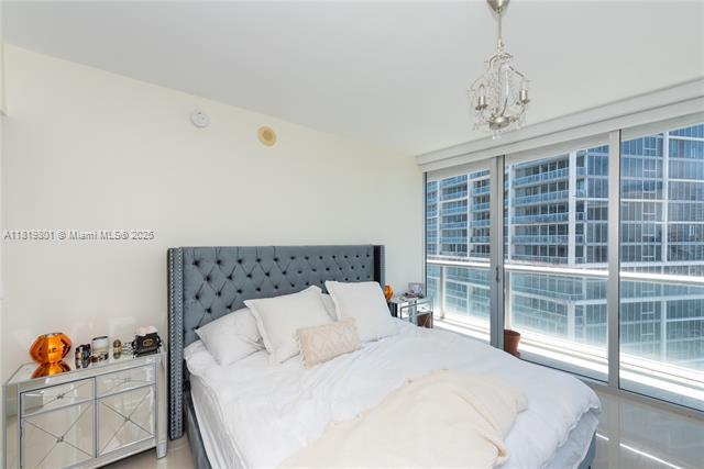 Building Photo - 475 Brickell Ave