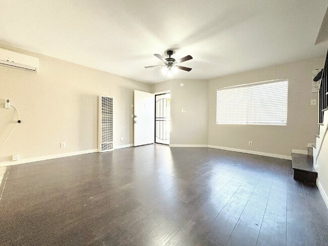 Building Photo - 1343 W 36th St