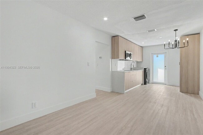 Building Photo - 55 SW 13th St