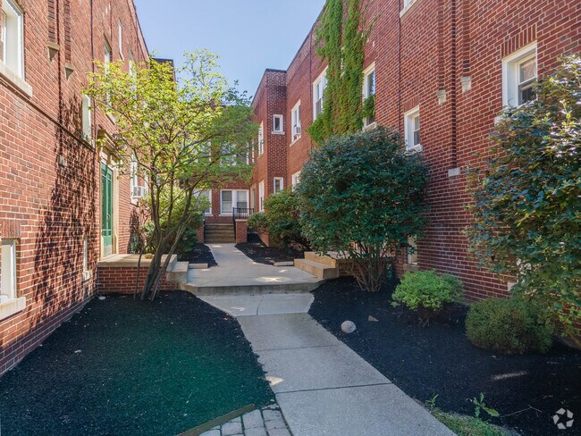 Building Photo - The Hannah Apartments