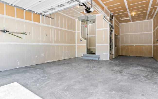 Building Photo - For rent