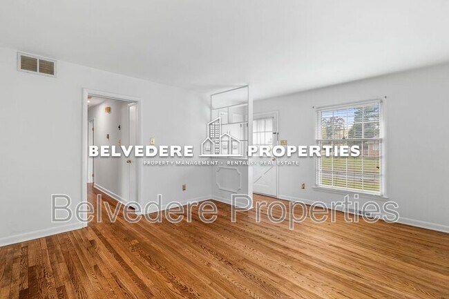 Building Photo - 4017 Wexford Dr