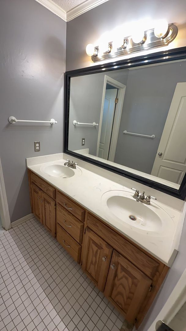 Building Photo - 1813 Volley Ln