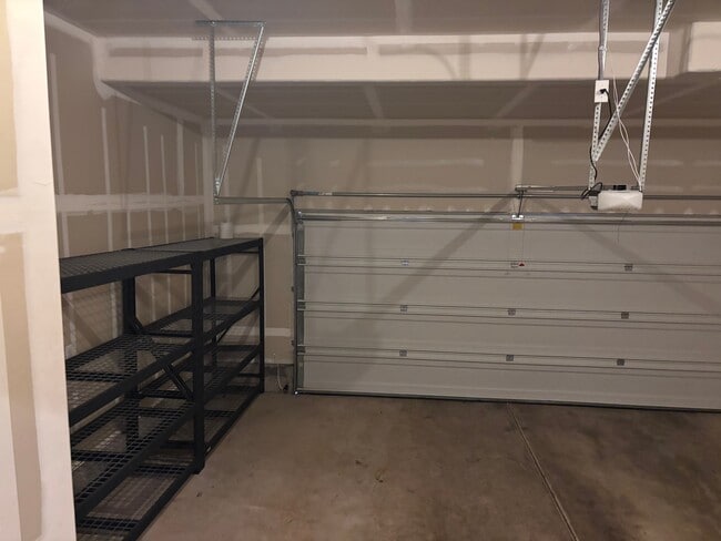 Building Photo - 14319 SW Rancher Ln