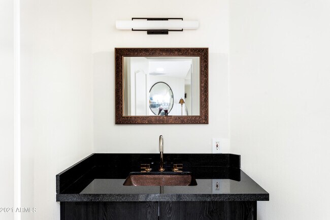 Building Photo - 1040 W Osborn Rd