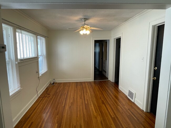 Building Photo - 5805 Tracy Ave
