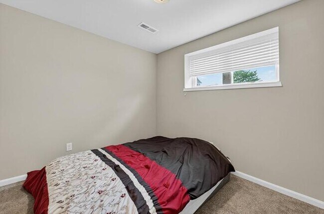 Building Photo - 9720 Winter Basil Dr