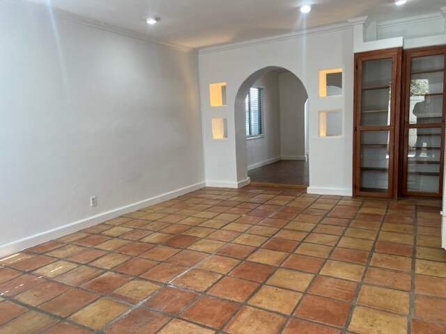 Building Photo - 333 E Providencia Ave