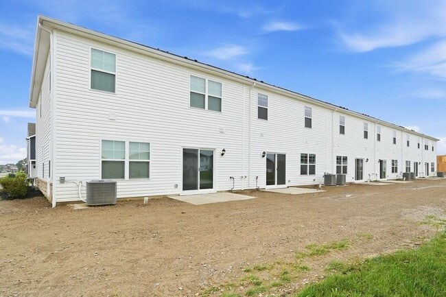 Building Photo - 6305 Marinelli Dr N