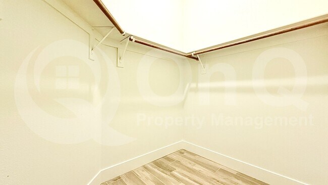 Building Photo - 3237 E Maldonado Dr