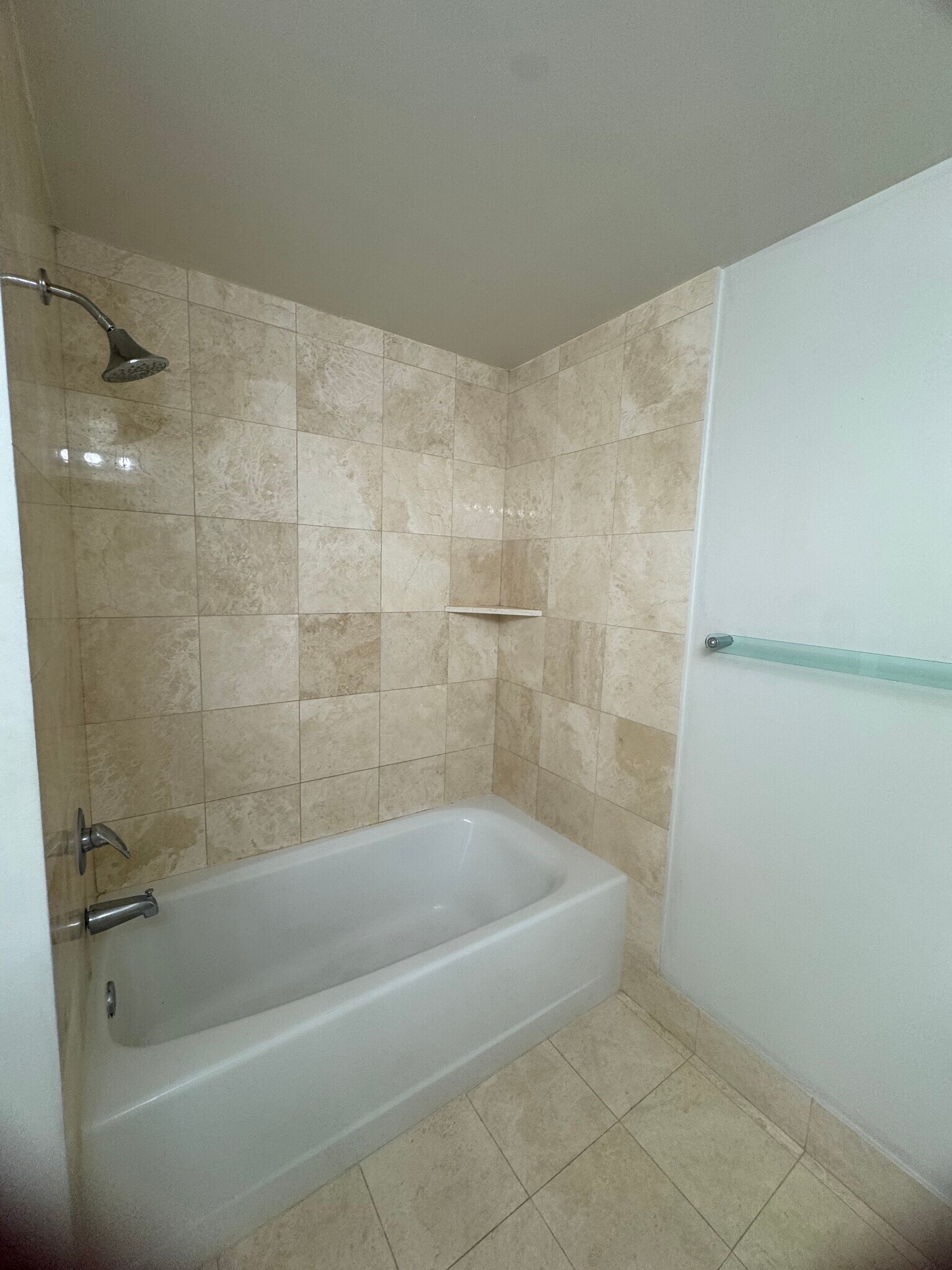 Building Photo - 690 SW 1st Ct