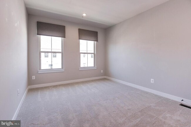 Building Photo - 24191 Pissarro Dr