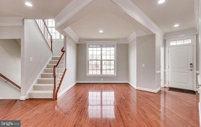 Building Photo - 42695 Macauley Place