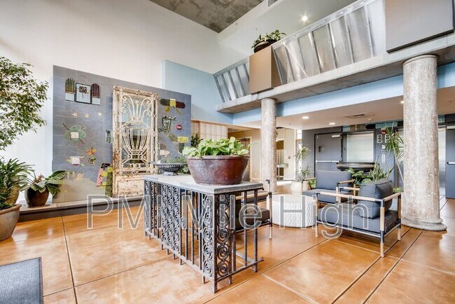 Building Photo - 275 S Harrison St