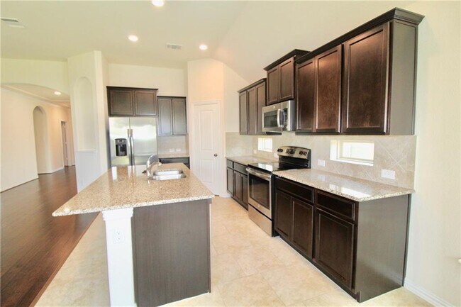 Building Photo - 1100 Arvada Dr