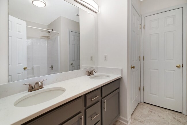 Building Photo - 145 Fountain Springs Rd