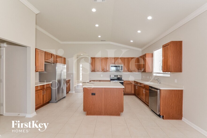 Building Photo - 9924 59th St E