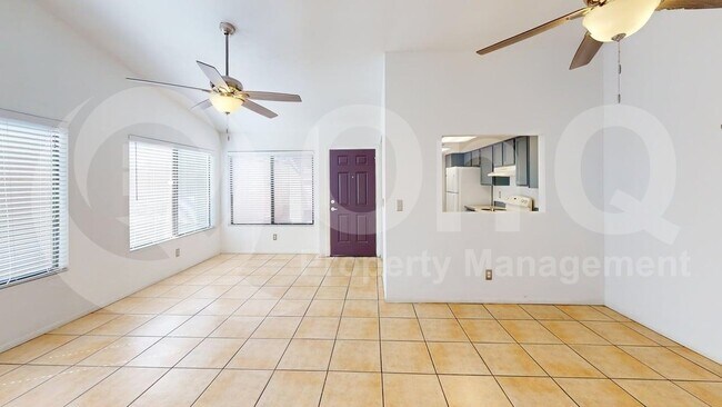 Building Photo - 2505 N Palo Santo Dr