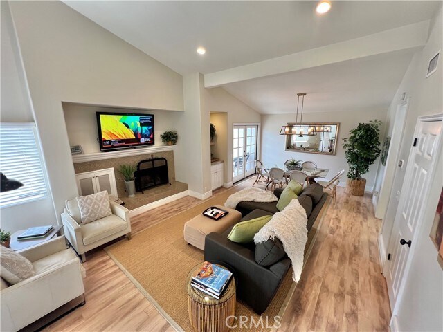 Primary Photo - 611 Orchid Ave