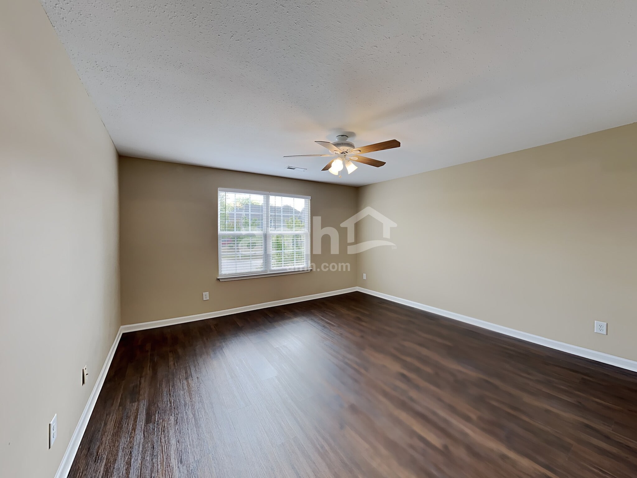 Building Photo - 1300 Cathedral Rock Ct