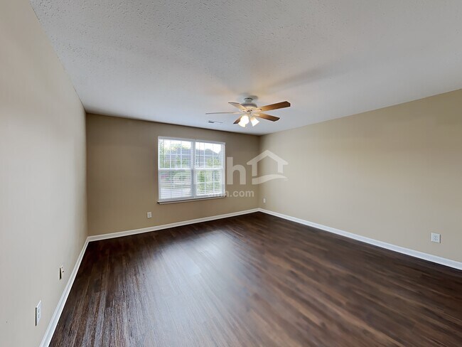 Building Photo - 1300 Cathedral Rock Ct