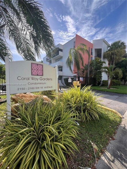 Primary Photo - 2150 SW 16th Ave