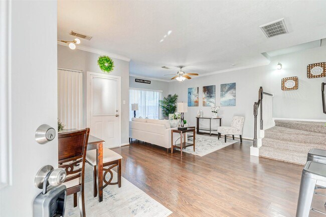 Building Photo - 5227 Brinkman Ct