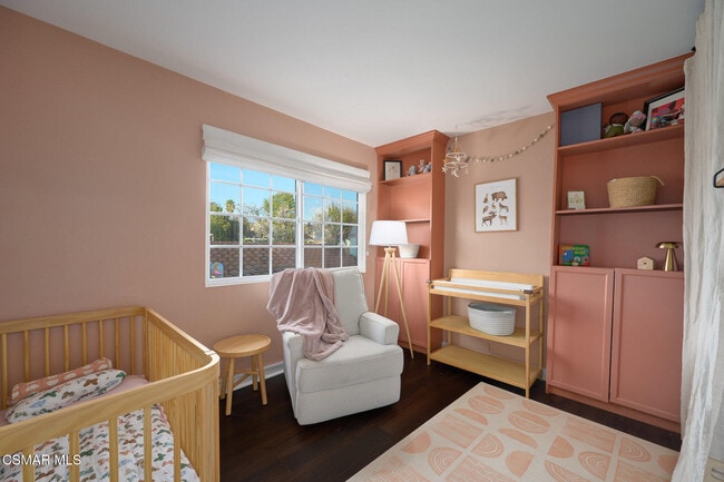 Building Photo - 1988 Olivewood Ct