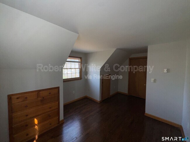 Building Photo - 1 Burlington Rd