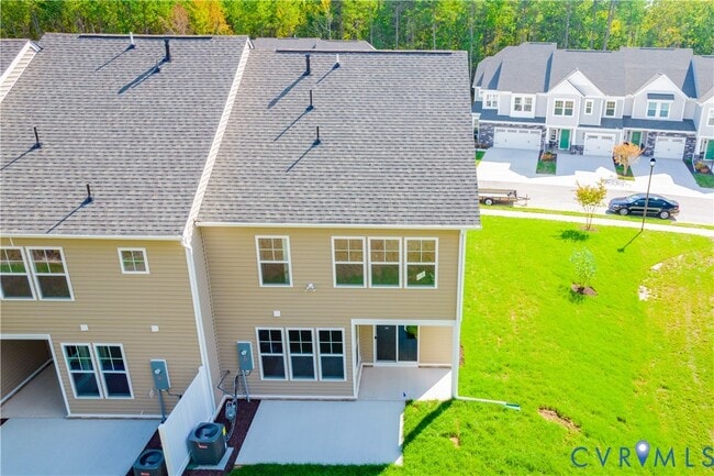 Building Photo - 18372 Palisades Ct