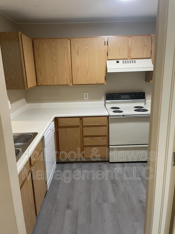 Building Photo - 4531 Boardwalk Dr