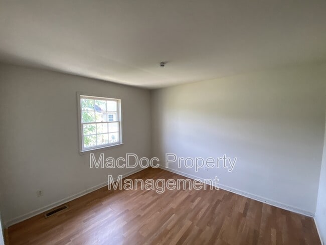 Building Photo - 200 Brighton Sq