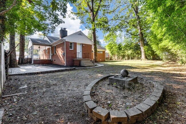 Building Photo - 6220 Debora Dr