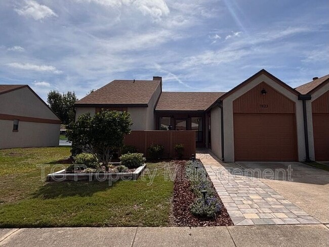 Building Photo - 7823 Fawn Brook Cir E