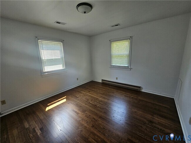 Building Photo - 519 Smith Dr
