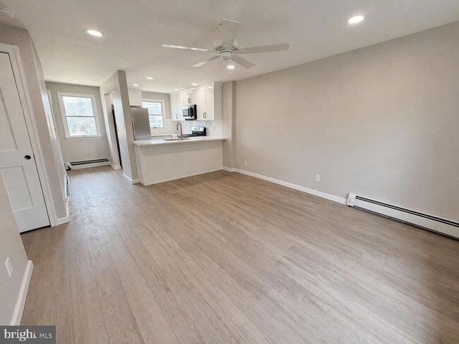 Building Photo - 359 Whites Rd