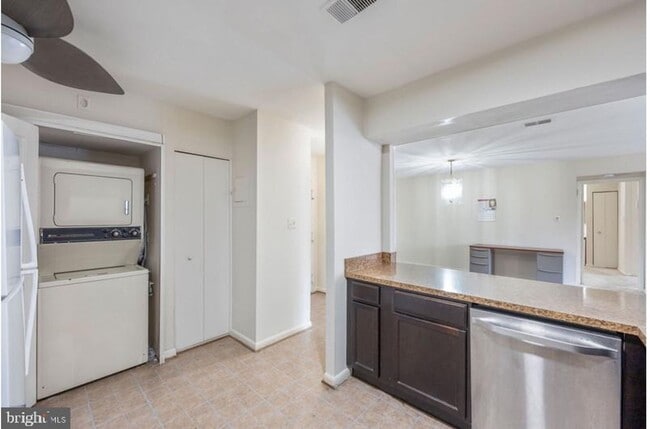 Building Photo - 6711 Park Heights Ave