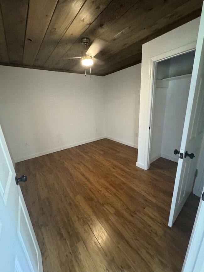 Building Photo - 1885 Everett Rd