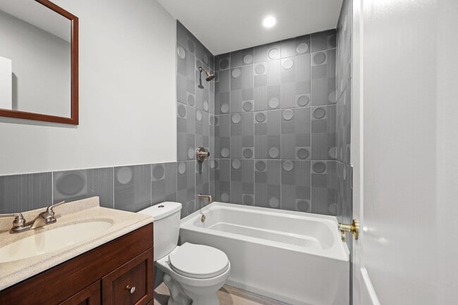 Building Photo - ??? NEWLY UPDATED, 3BED & 1BATH HOME LOCATED NEAR TEMPLE HOSPITAL / MEDICAL CENTER ???