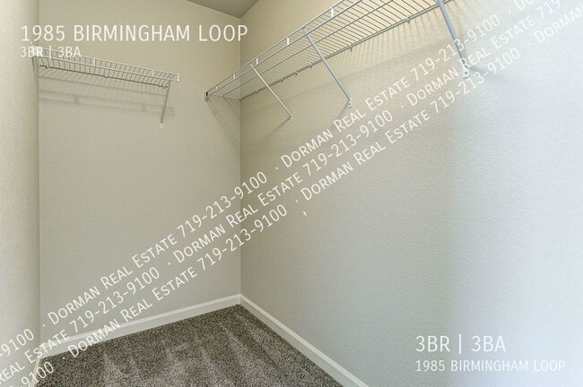 Building Photo - Newer Townhome Vistas at Spring Creek