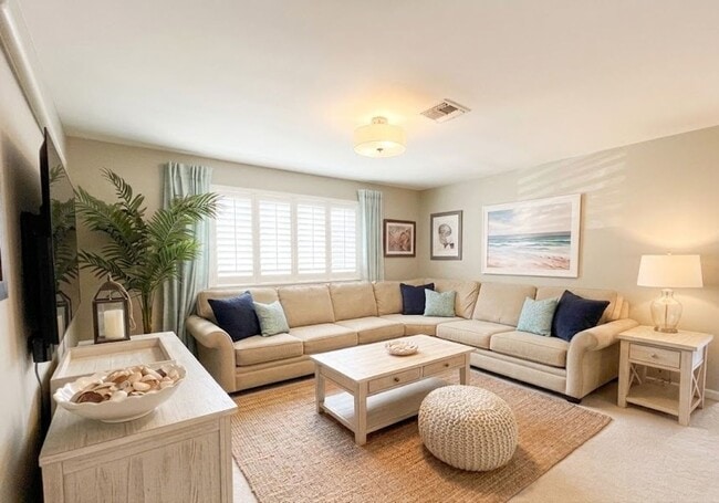 Building Photo - 6 Month Lease only With Furnish Option - Luxury Home! w/ Garage! Large Fenced Backyard! Bike to t...
