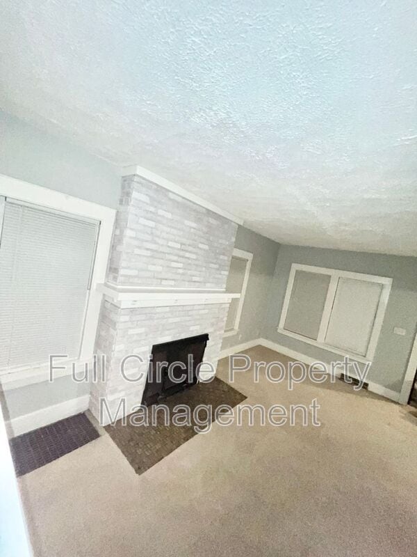 Building Photo - 2577 Ida St