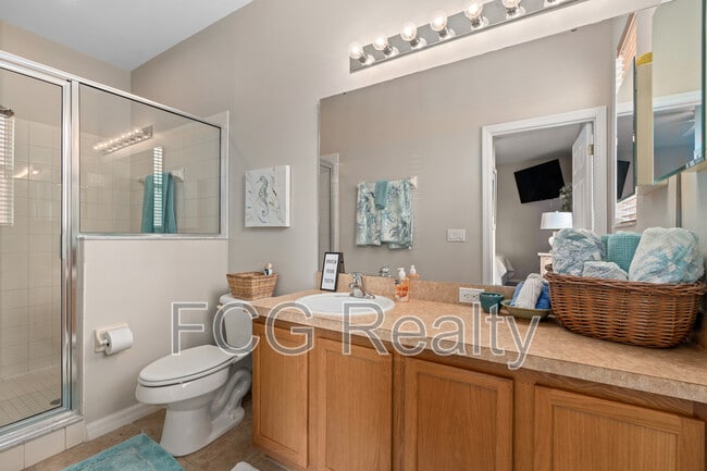 Building Photo - 825 Wildflower Rd