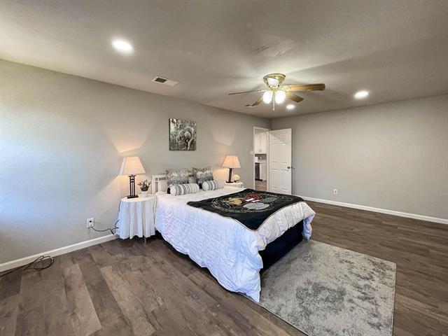 Building Photo - 6704 Greenacres Dr