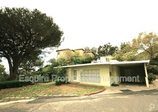 Building Photo - 103 N Loop Dr