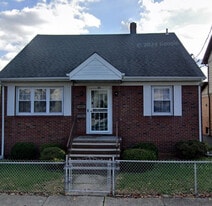 Building Photo - 33 Washington Ave